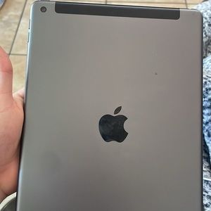 Apple IPad Air in perfect condition was extra for my kids